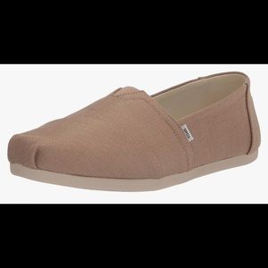 Women’s Toms Oatmeal Alpargata shoes NWT